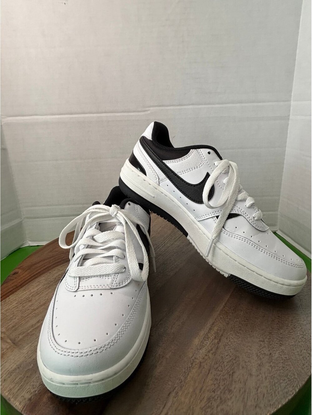 Nike Women's Gamma Force "White/Black" (DX9176-100).